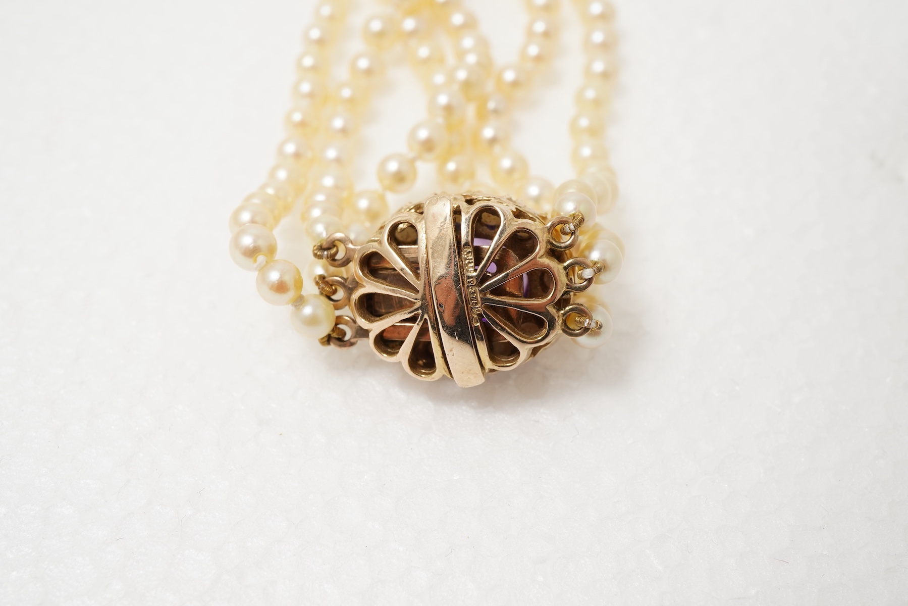 An amethyst and cultured pearl necklace